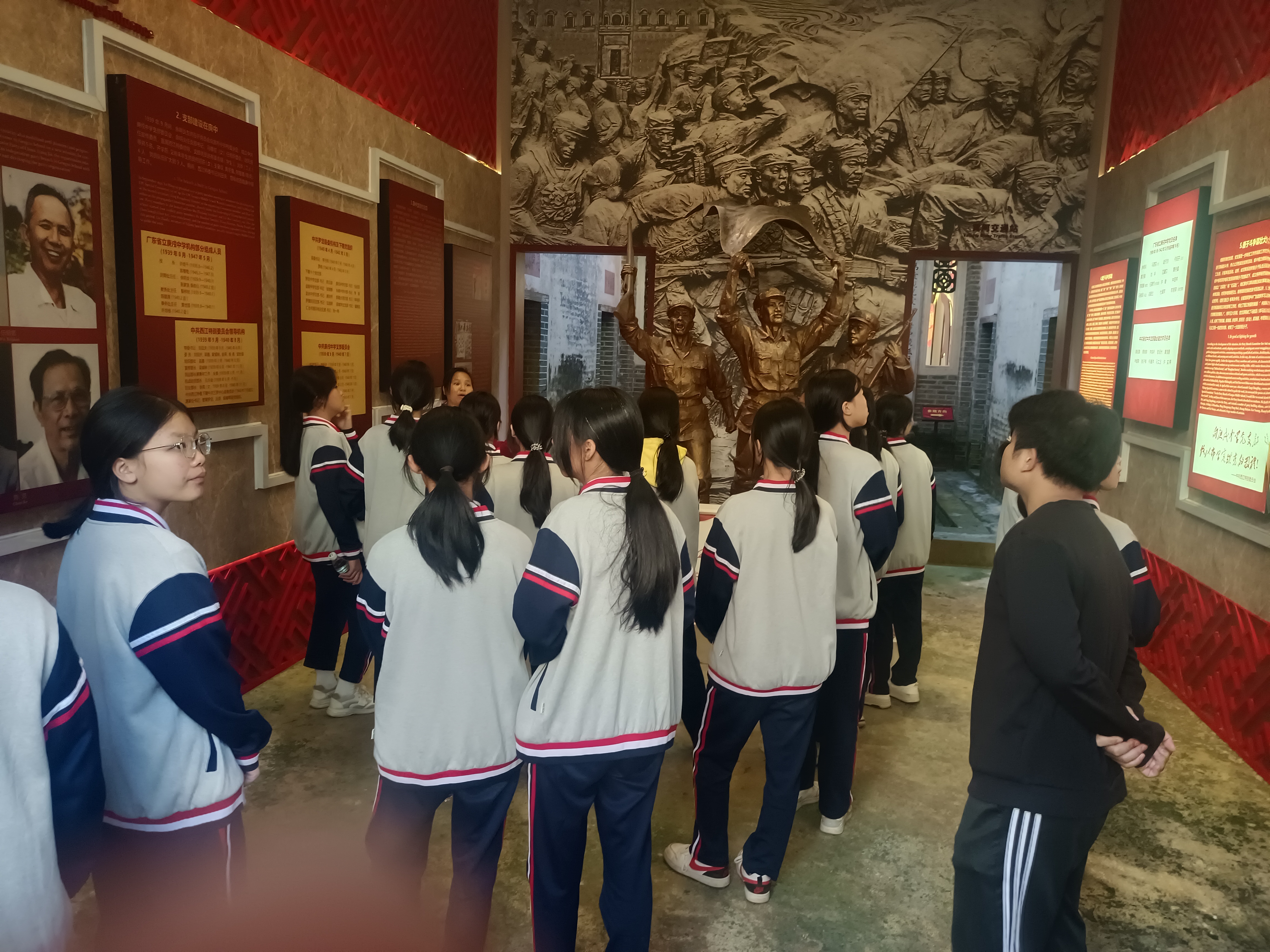 連灘鎮(zhèn)初級(jí)中學(xué)開(kāi)展2024年紅色基地研學(xué)教育活動(dòng)4.jpg